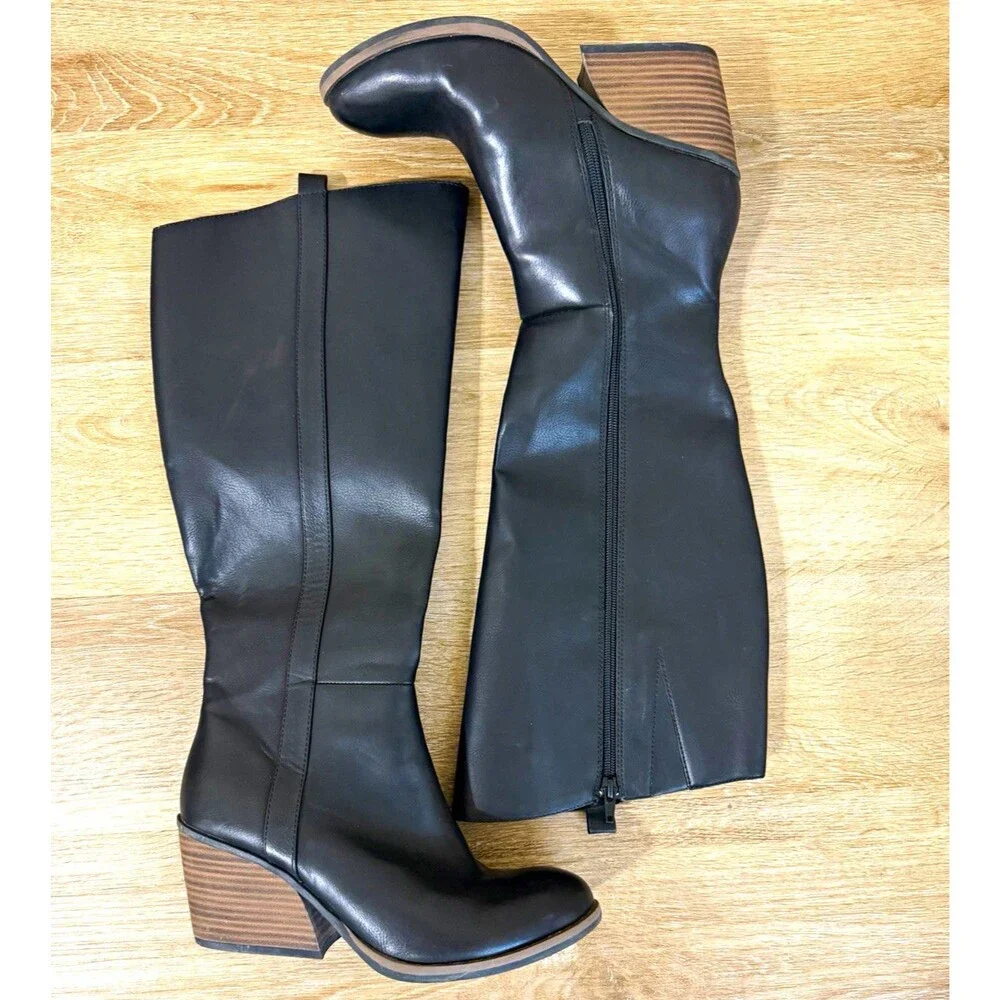 Korks Women's Black Faux Leather Knee High Riding Boot Zip Round Toe US 8M EU 39